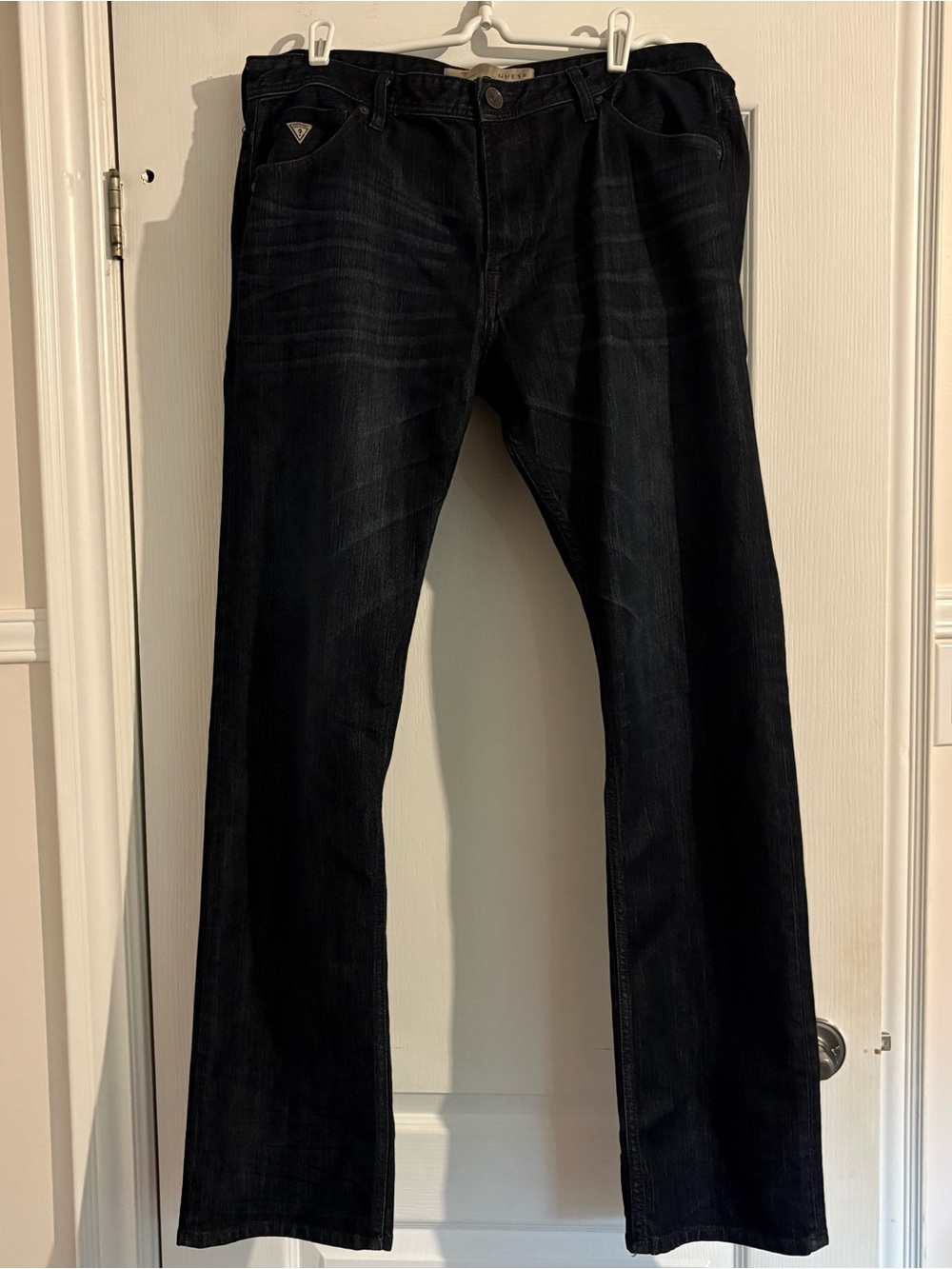 Guess Men’s Black Regular Straight Fit Jeans